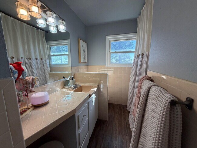 Building Photo - 760 Co Rd M