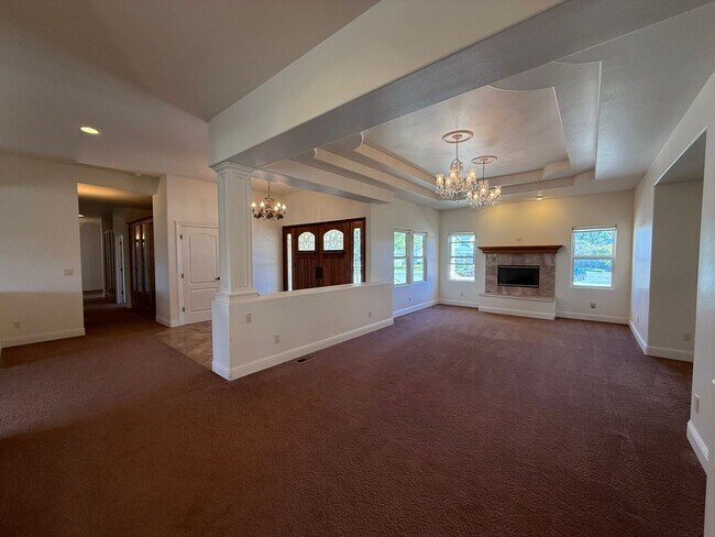 Building Photo - Beautiful Orcutt Custom Home in Solomon Estates on Approx One Acre