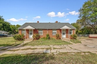Building Photo - 1036 N Estelle Ave