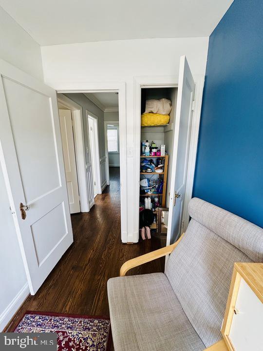 Building Photo - 1911 D St NE