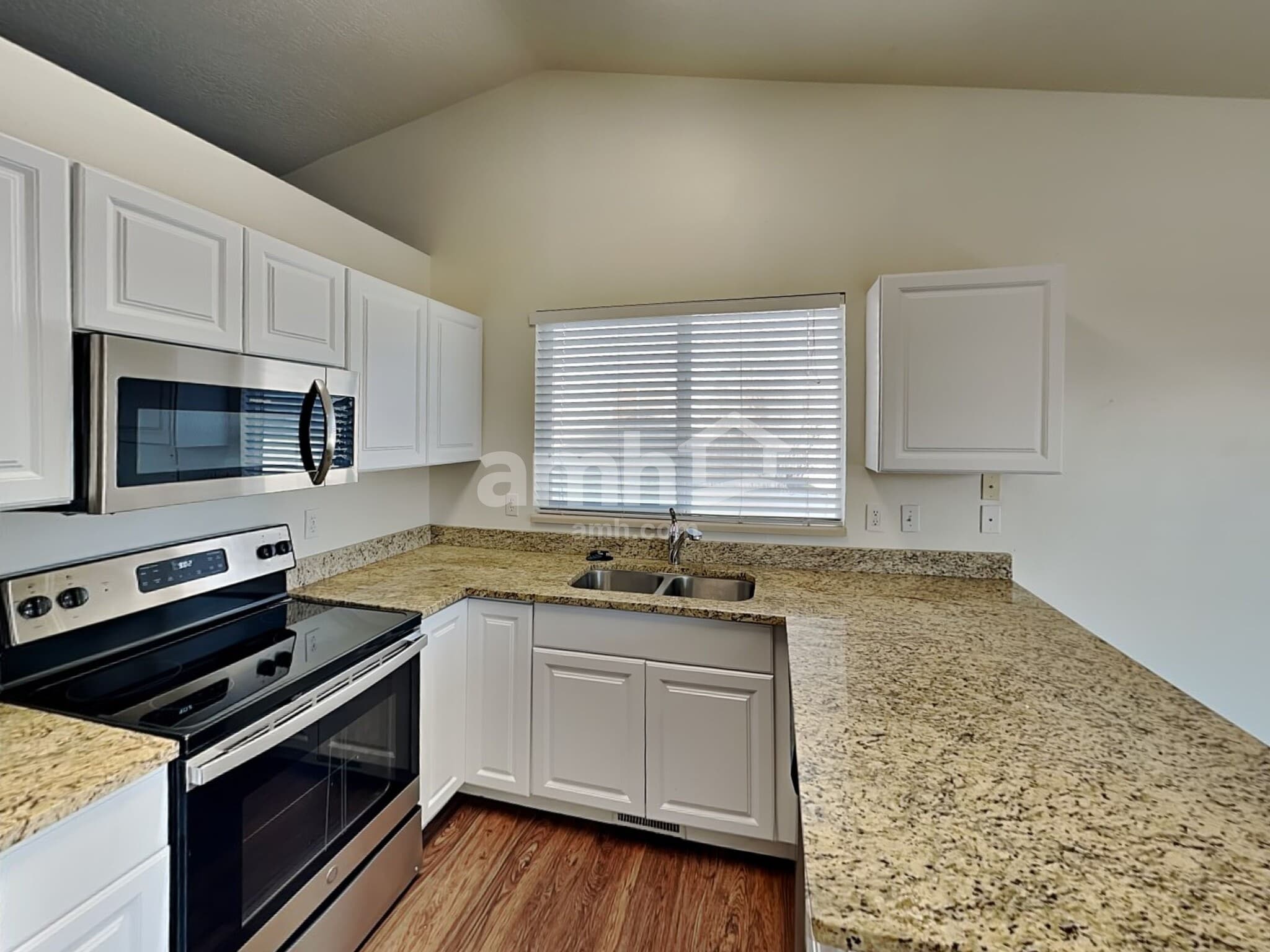 Building Photo - 5739 Impressions Dr