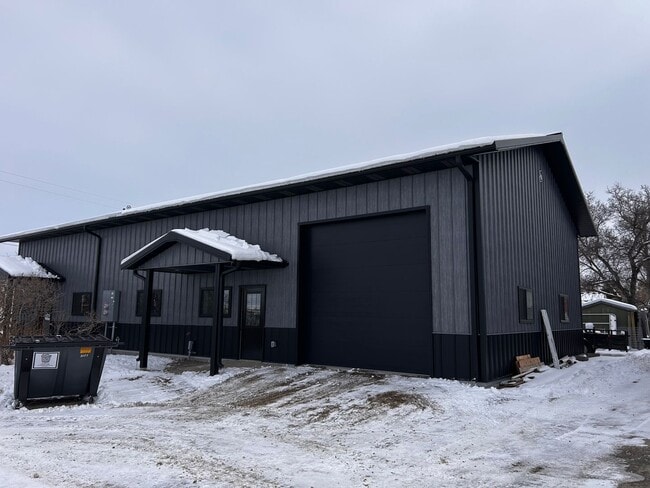 Building Photo - Commercial Shop Space for Lease