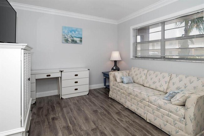 Building Photo - 7300 NW 5th Ct