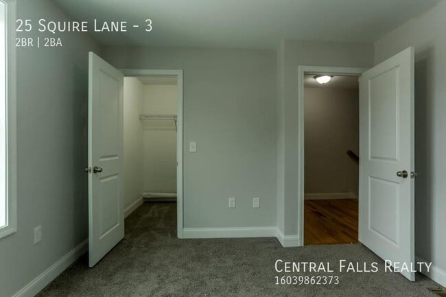 Building Photo - 25 Squire Ln