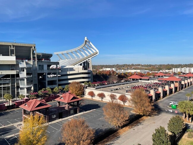Building Photo - 1 bdrm at The Spur