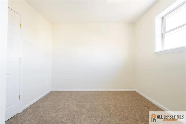 Building Photo - 234 Inza St