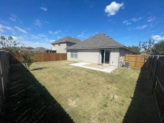 Building Photo - 220 Chalk Mountain Dr