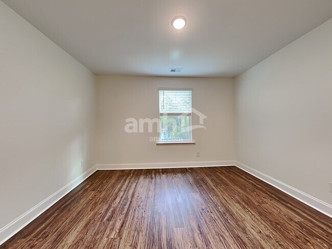 Building Photo - 1120 Alice Smalls Rd