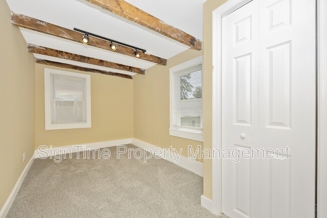 Building Photo - 106 Potomac St