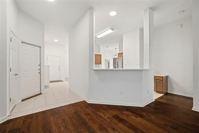 Building Photo - 1800 White Indigo Trail