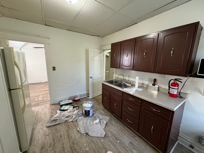 Building Photo - 3017 Restormel St