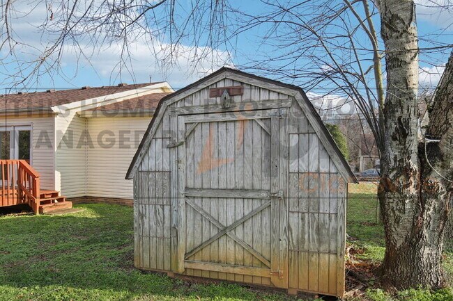 Building Photo - 283 Audrea Ln