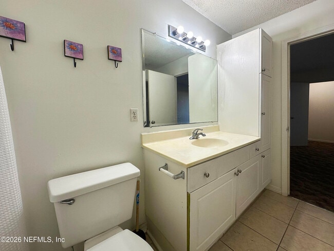 Building Photo - 10200 Belle Rive Blvd