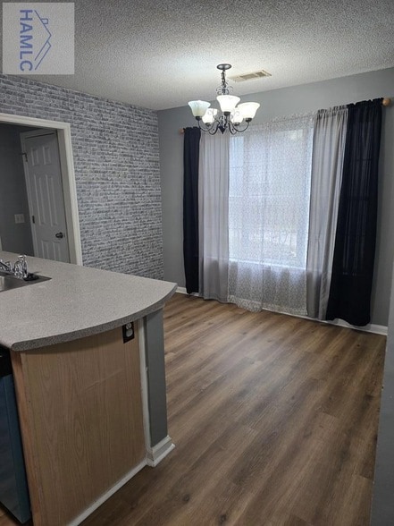 Building Photo - 22 Avocet Way