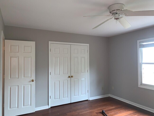 Building Photo - 1129 Turkey Foot Rd