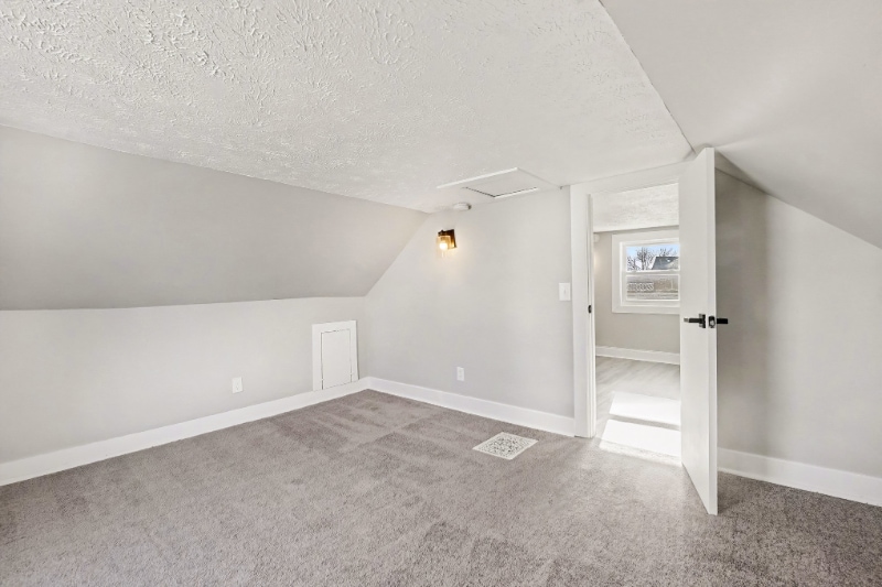 Building Photo - 92 S Clarkson St