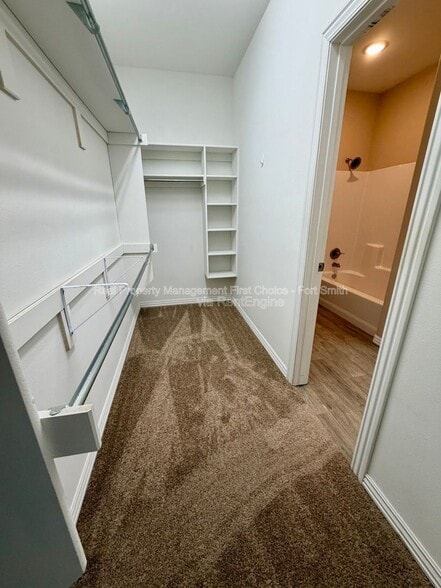 Building Photo - 9817 Mylea Cir