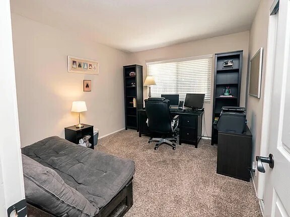 Building Photo - 4207 Rim Crest Dr