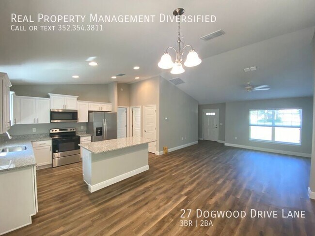 Building Photo - 27 Dogwood Dr Ln