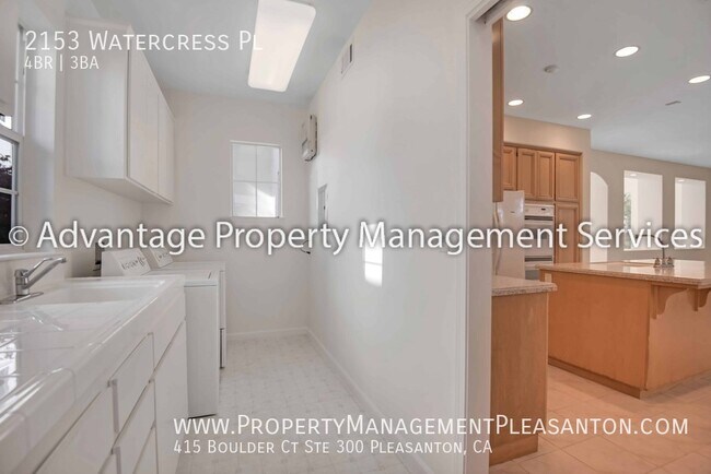 Building Photo - 2153 Watercress Pl