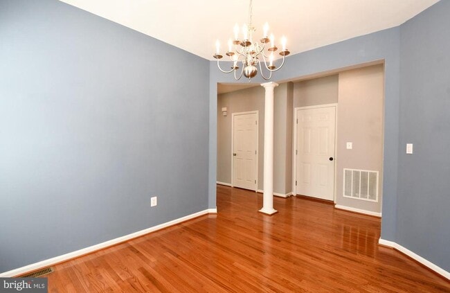 Building Photo - 1007 Wright Ct