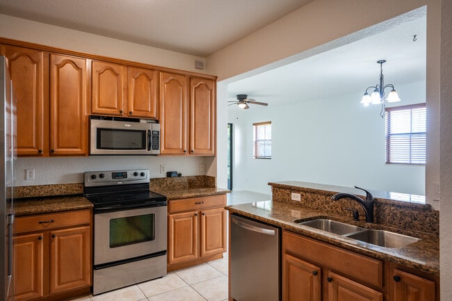 Building Photo - 1425 Portofino Meadows Blvd