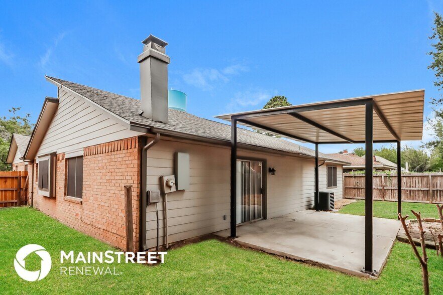 Building Photo - 11806 Perry Rd