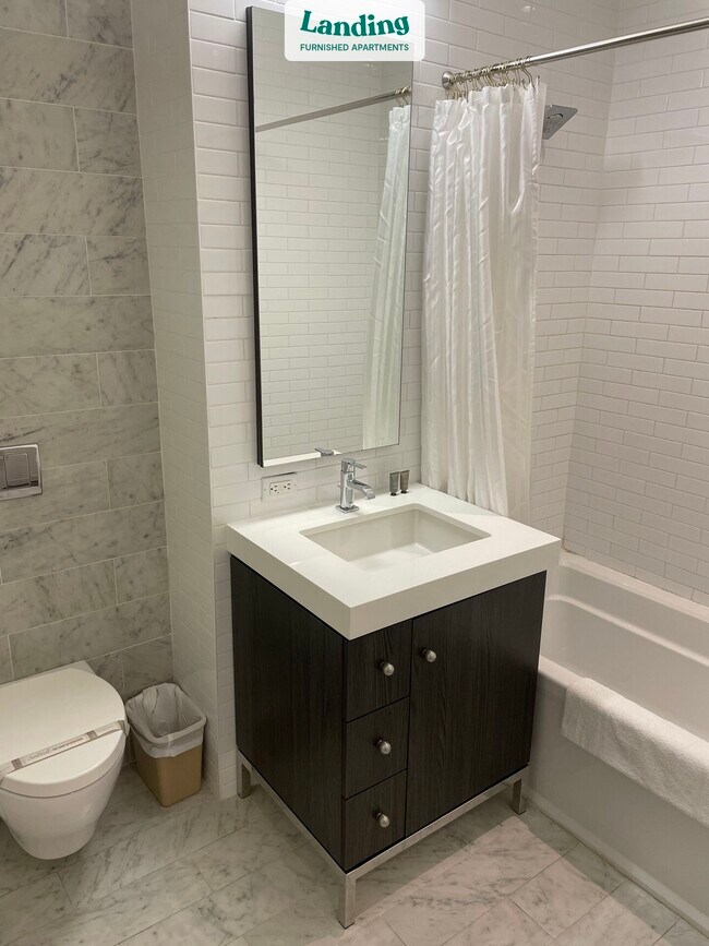 Building Photo - 416 W 52nd St
