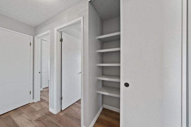 Building Photo - 2565 Pequop St