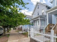 Building Photo - 314 Seaman St
