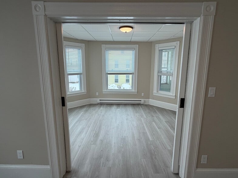 Building Photo - 503 Rimmon St