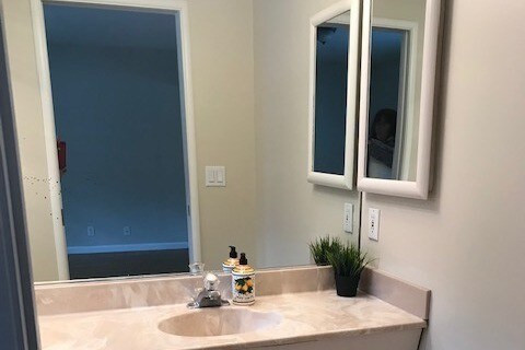 Master Bath - 1474 Dos Palos Dr