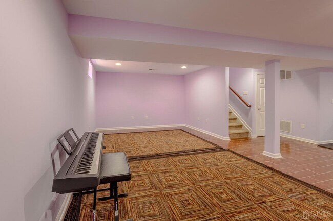 Building Photo - 2474 Canterbury Ln