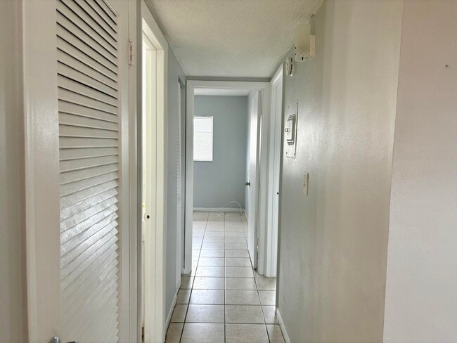 Building Photo - 5300 Washington St