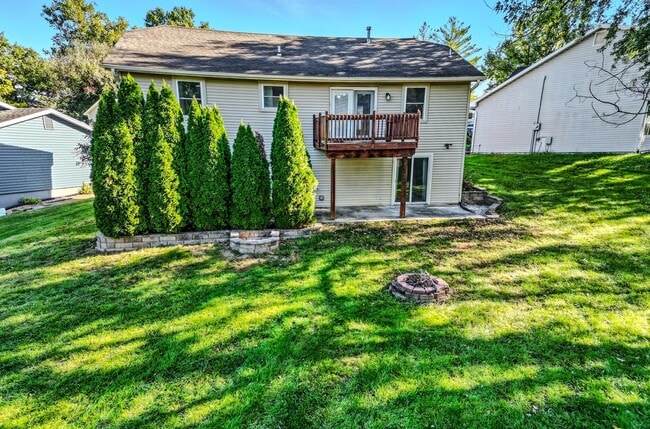 Building Photo - 4320 W Brookview Ct