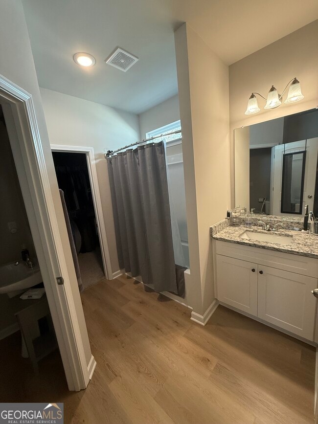 Building Photo - 108 Hidden Hls Dr