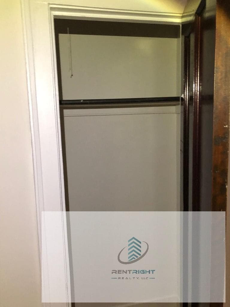 Building Photo - 3454 N Kedvale Ave