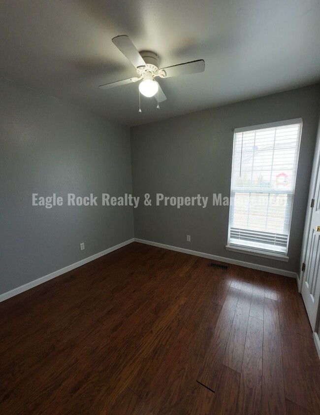 Building Photo - East Tulsa Home for Rent (3beds/2baths)