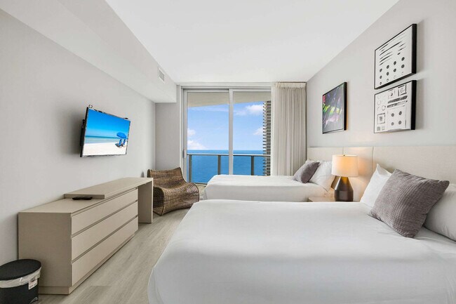 Building Photo - 4111 S Ocean Dr