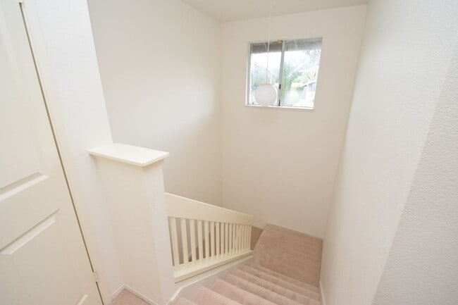 Building Photo - 113A28 - 98-2009 Kaahumanu Street, Apt. F