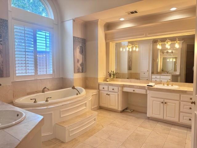 Building Photo - 5933 King William Dr