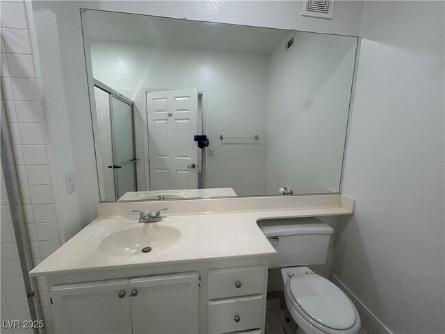 Building Photo - 1830 N Buffalo Dr