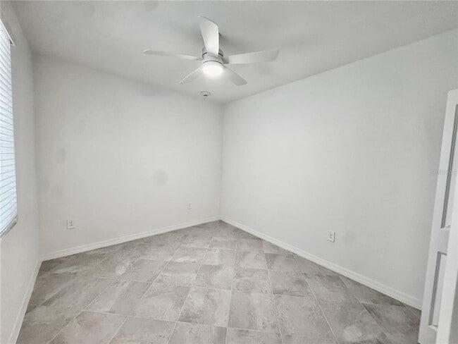Building Photo - 18923 Scallop Lp