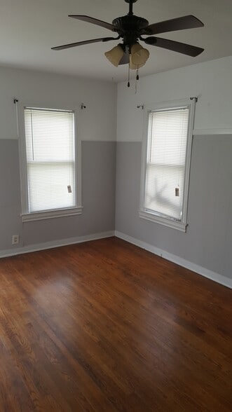 Building Photo - 1318 6th St