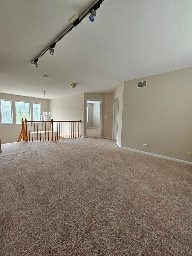 Building Photo - 420 Merry Oaks Rd