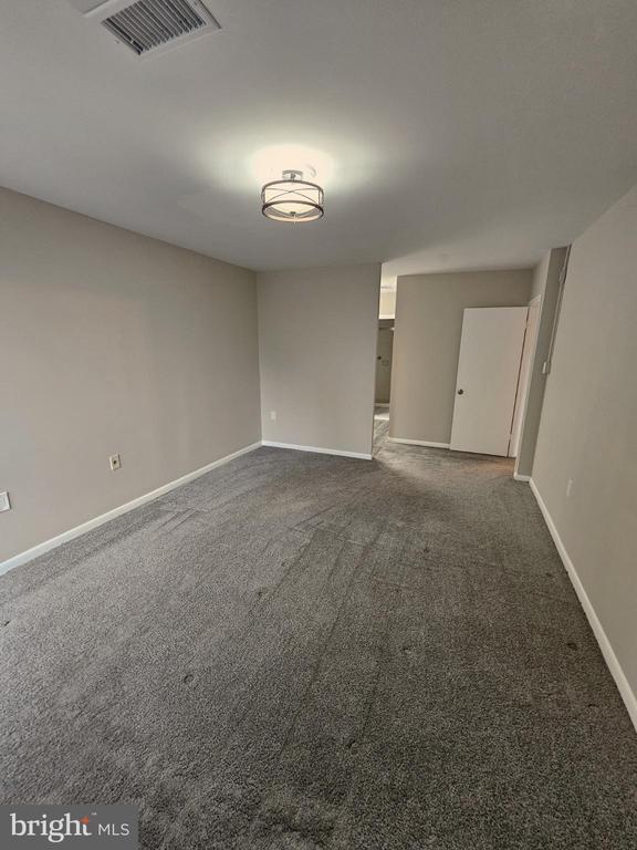 Building Photo - 6711 Park Heights Ave