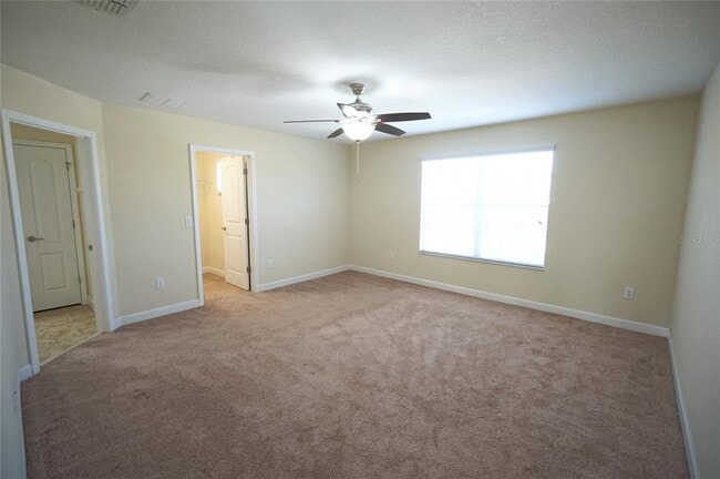 Building Photo - 2822 Lantern Hill Ave