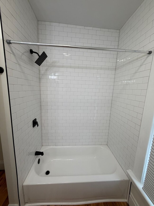 Building Photo - 415 Hanford St