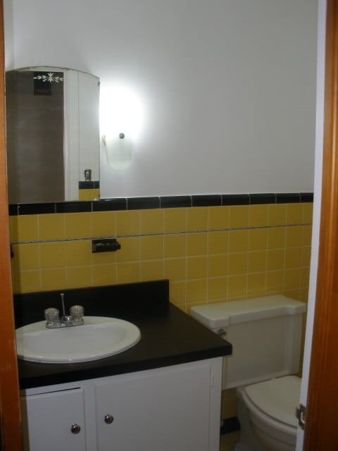 Building Photo - 836 W Knapp Ave