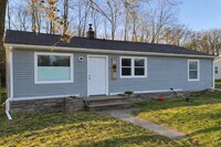 Building Photo - 5752 Mulberry Ave
